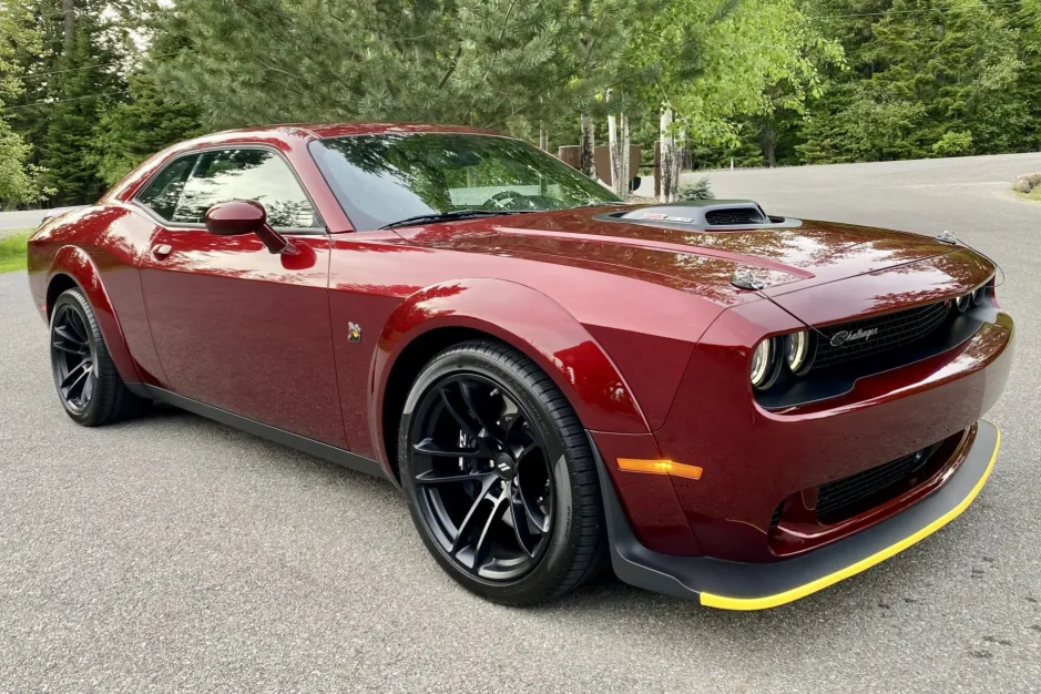 2022 Dodge Challenger R/T Scat Pack Widebody Shaker 392 - 2Day Classic